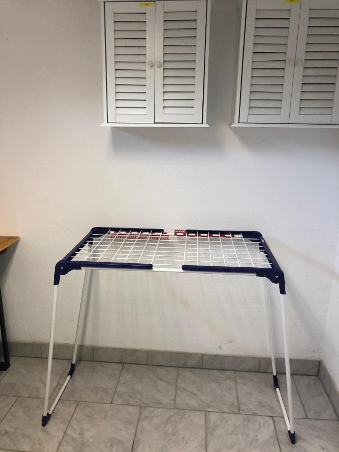 Moderne Helle 2,5 Zimmer Wohnung Mit Grossem Bad Und Kueche In Trossingen Luaran gambar