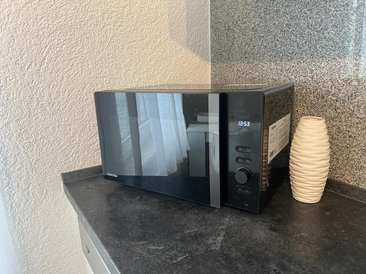 Moderne Helle 2,5 Zimmer Wohnung Mit Grossem Bad Und Kueche In Trossingen Luaran gambar
