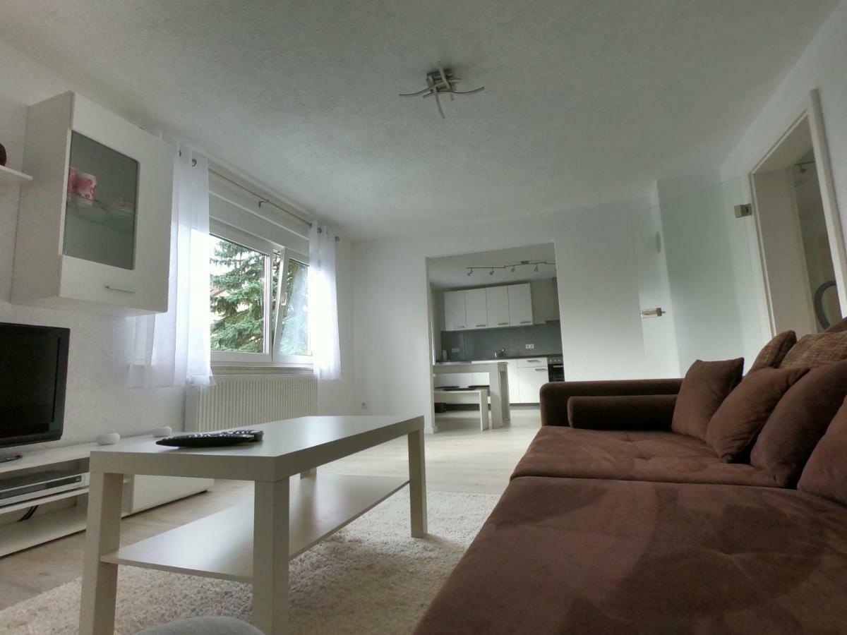 Moderne Helle 2,5 Zimmer Wohnung Mit Grossem Bad Und Kueche In Trossingen Luaran gambar